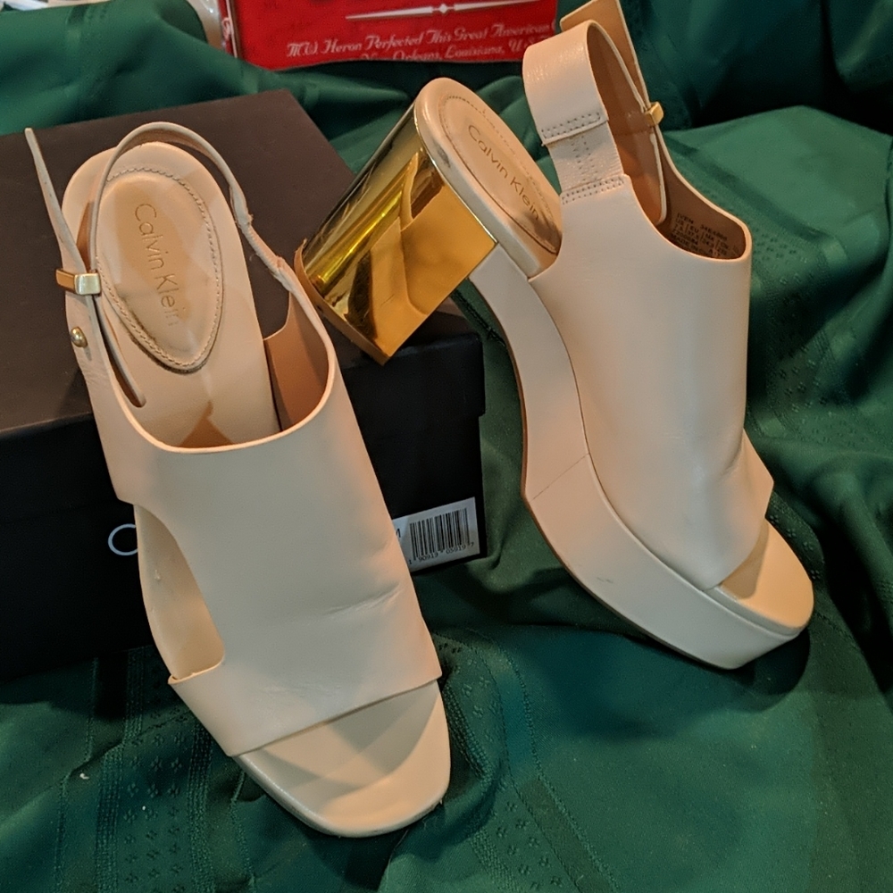 Calvin Klein platform sandals - Picture 2 of 16